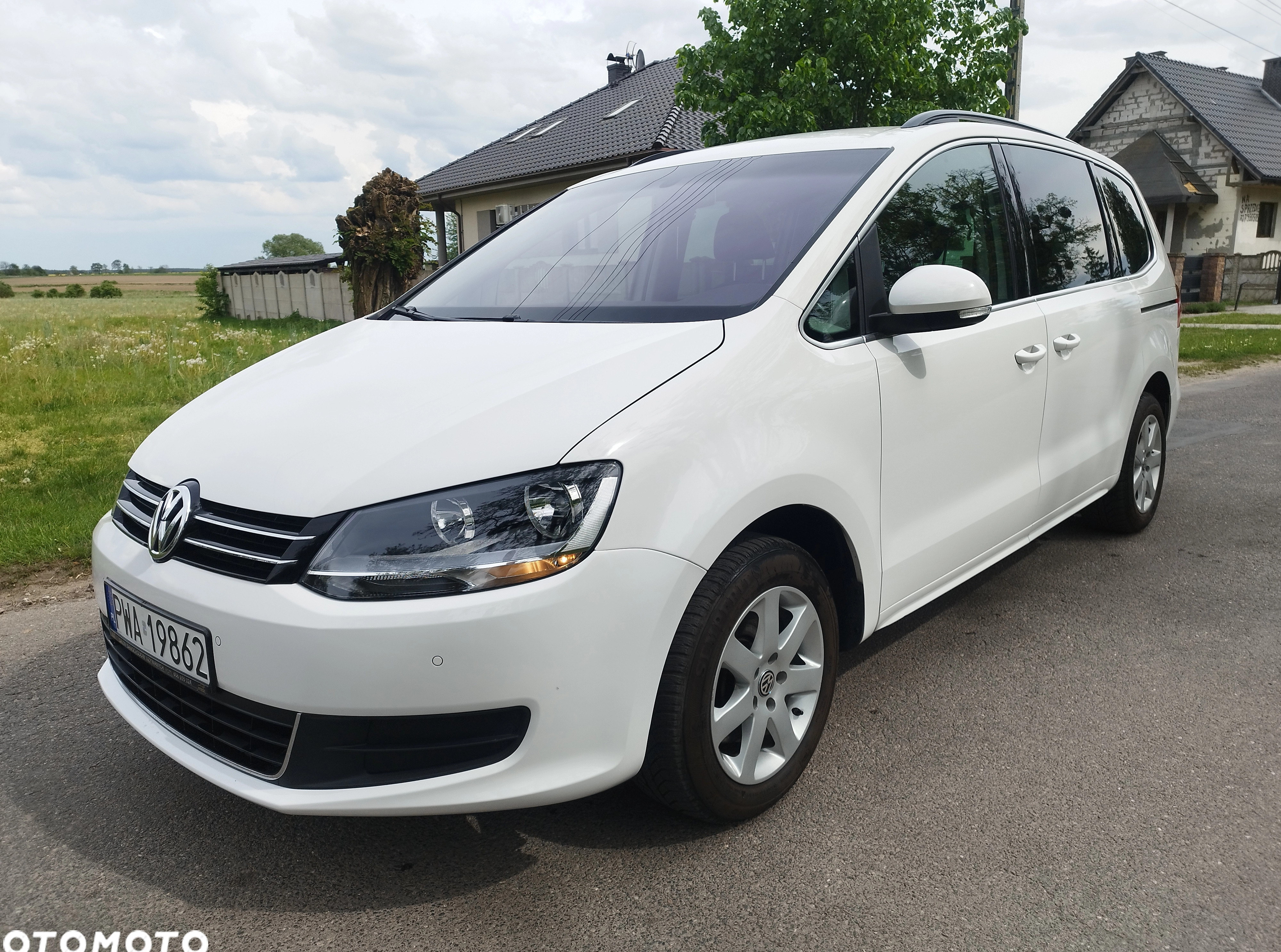 Volkswagen Sharan cena 38800 przebieg: 256444, rok produkcji 2012 z Skoki małe 301